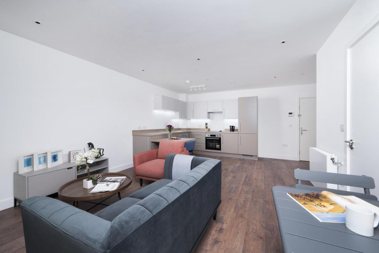 Modern Studios And Apartments At Barking Wharf In Лондон Экстерьер фото