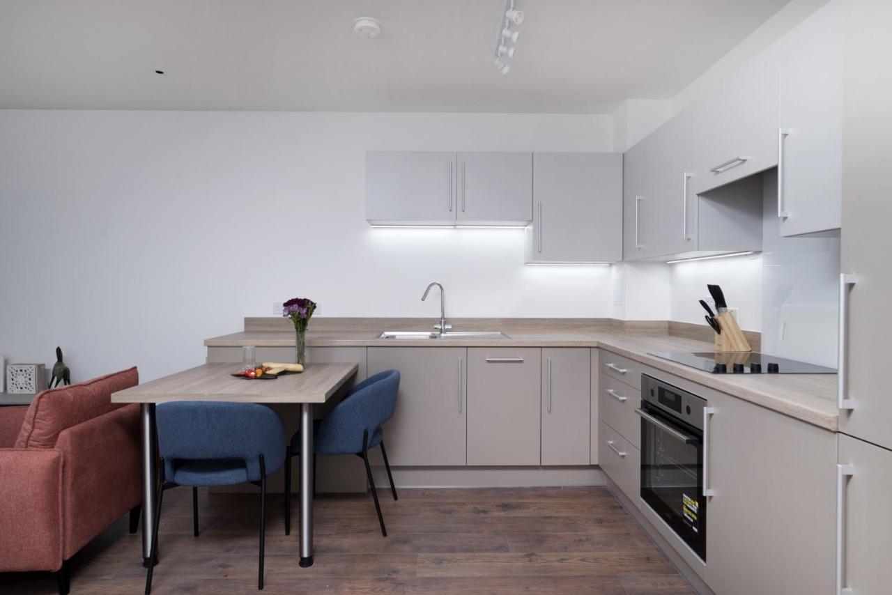 Modern Studios And Apartments At Barking Wharf In Лондон Экстерьер фото